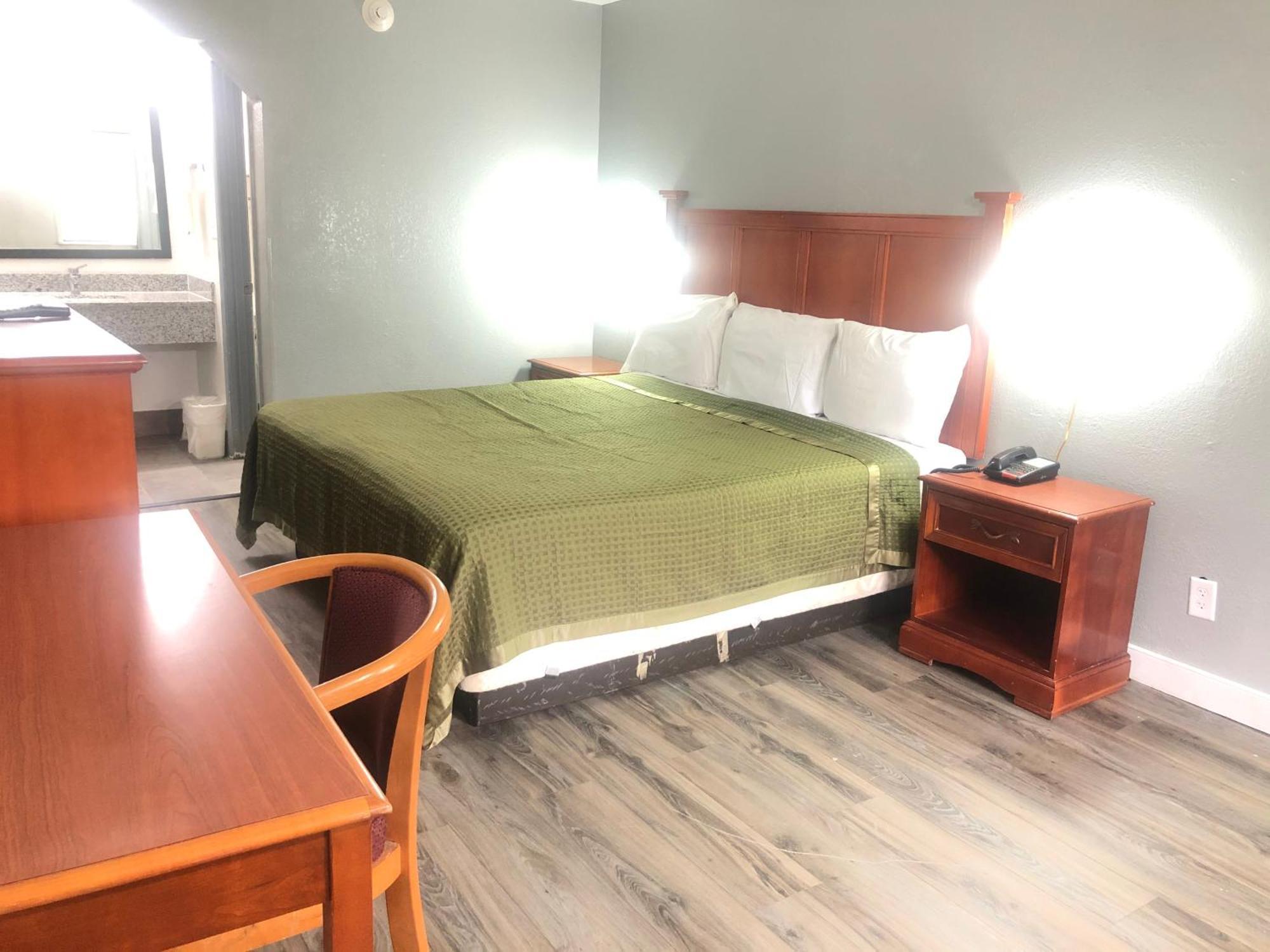 Rodeway Inn North Little Rock Bagian luar foto