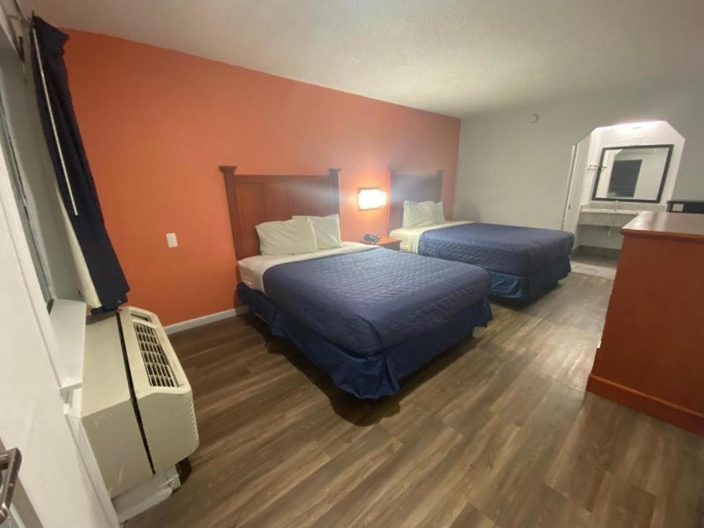 Rodeway Inn North Little Rock Bagian luar foto