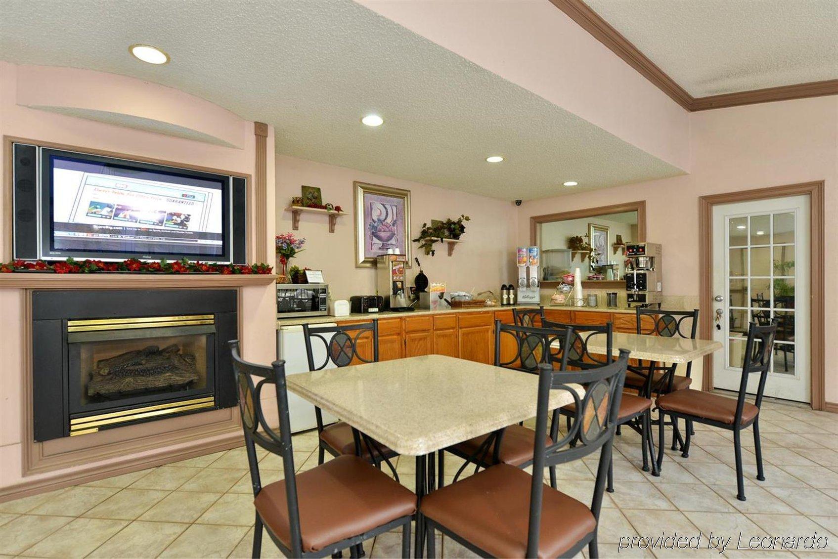 Rodeway Inn North Little Rock Bagian luar foto
